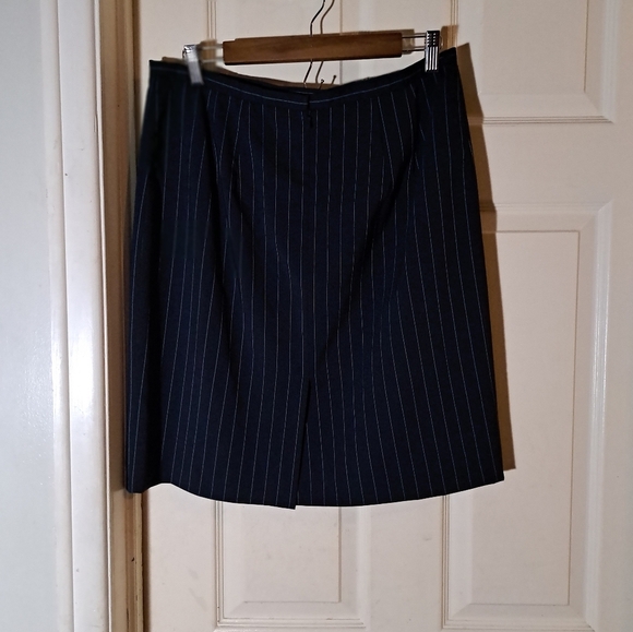 Talbots 3-piece set Blazer Skirt and Slacks size 14petites - Picture 8 of 12